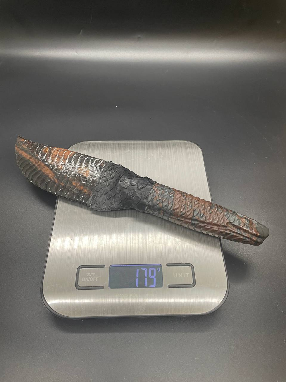 Обсидиановый клинок с рукоятью из обсидиана коллекционный с гравировкой змеи 25 см