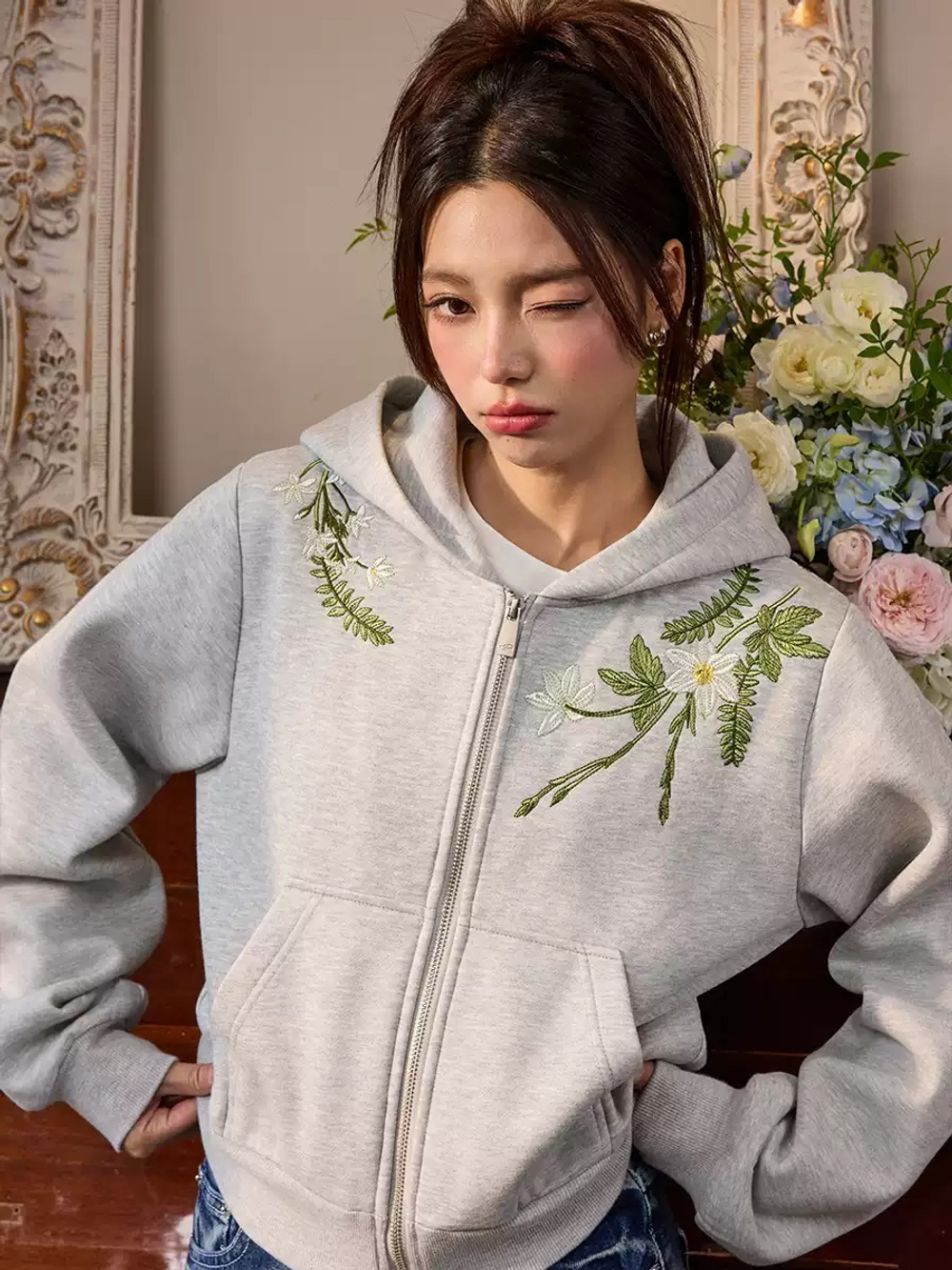 Женское худи HARSHandCRUEL "Flowers" Cropped Zip Hoodie