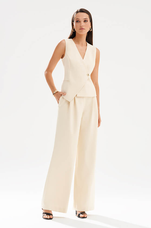 1984 Жилет женский (сливочный)