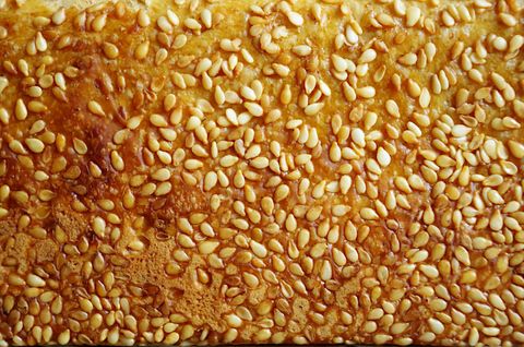 Тостовый хлеб с кунжутом на закваске