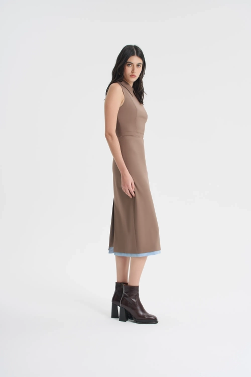 Платье-футляр со вставкой