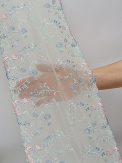 Вышивка на сетке светлая желто-зеленая с мультиколор эластичная ширина 22,5 см