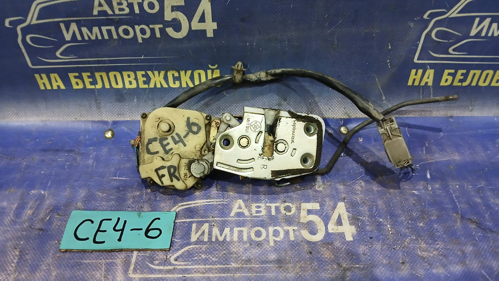 Замок двери передней правой Honda RAFAGA 1994