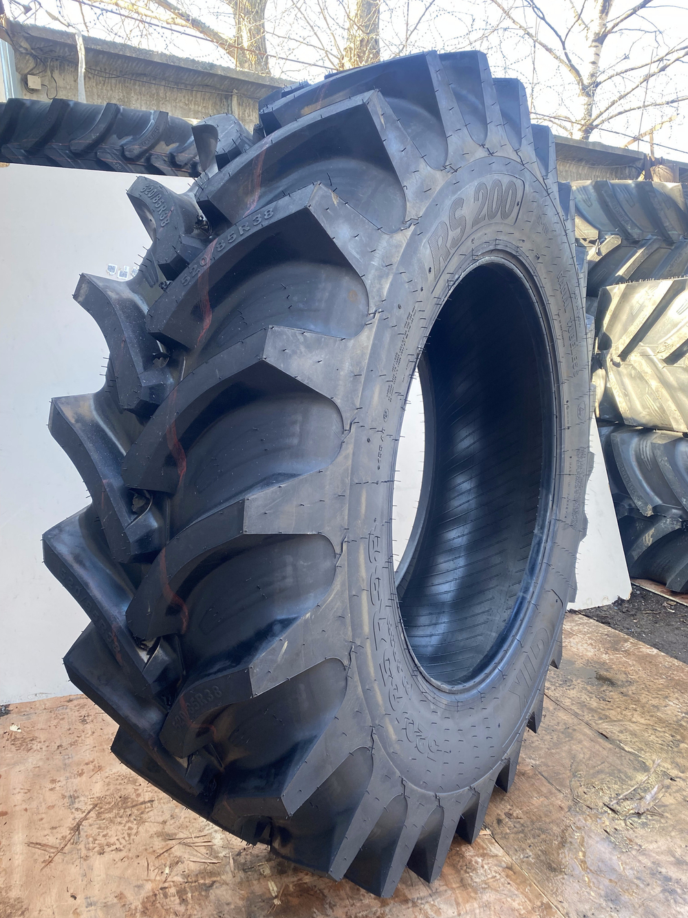 Сельскохозяйственная шина 460/70 R24 RS200 TL 159/159