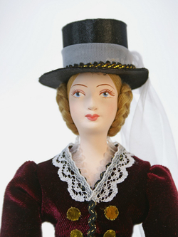 Кукла коллекционная Амазонка