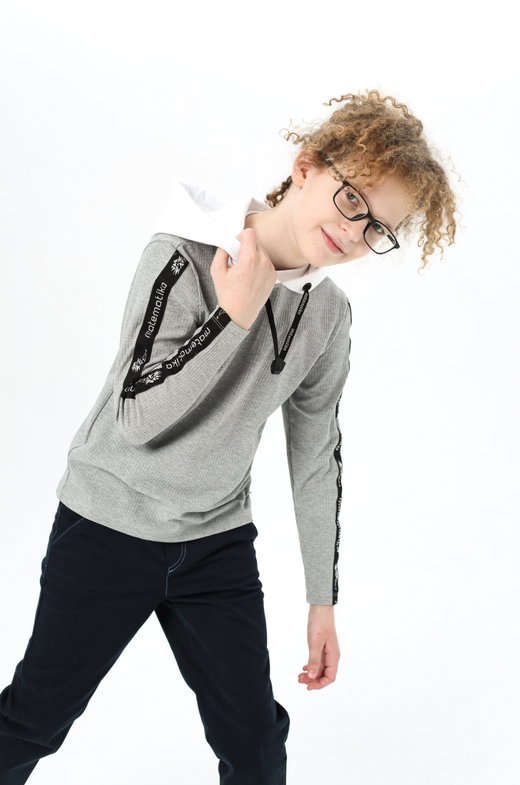 Лонгслив с капюшоном