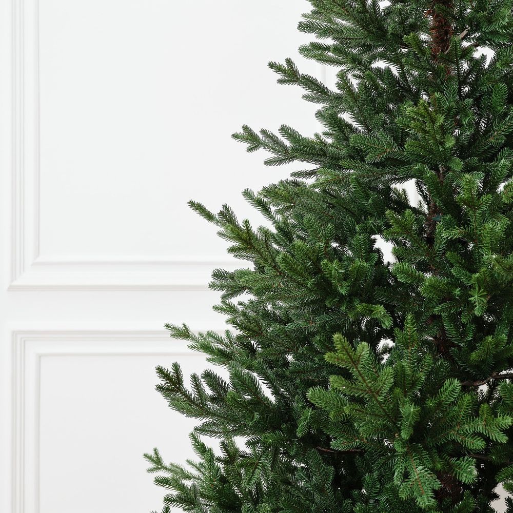 Ель искусственная «Eiffel» (Литая хвоя) от 1,8 м до 2,7 м