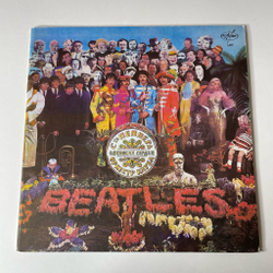 Винтажная виниловая пластинка LP The Beatles Оркестр Клуба Одиноких Сердец Сержанта Пеппера / Револьвер (Россия 1992)