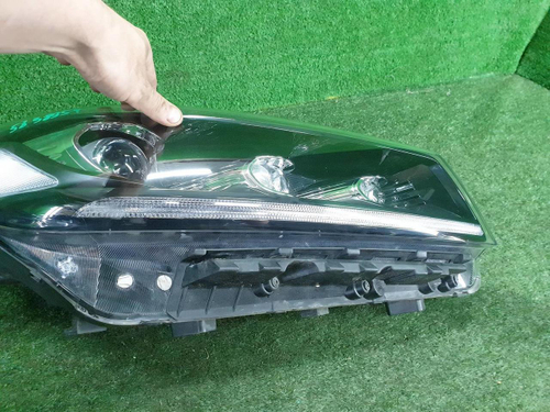 Фара правая Kia Sorento 3 UM Prime (2017-2020) LED