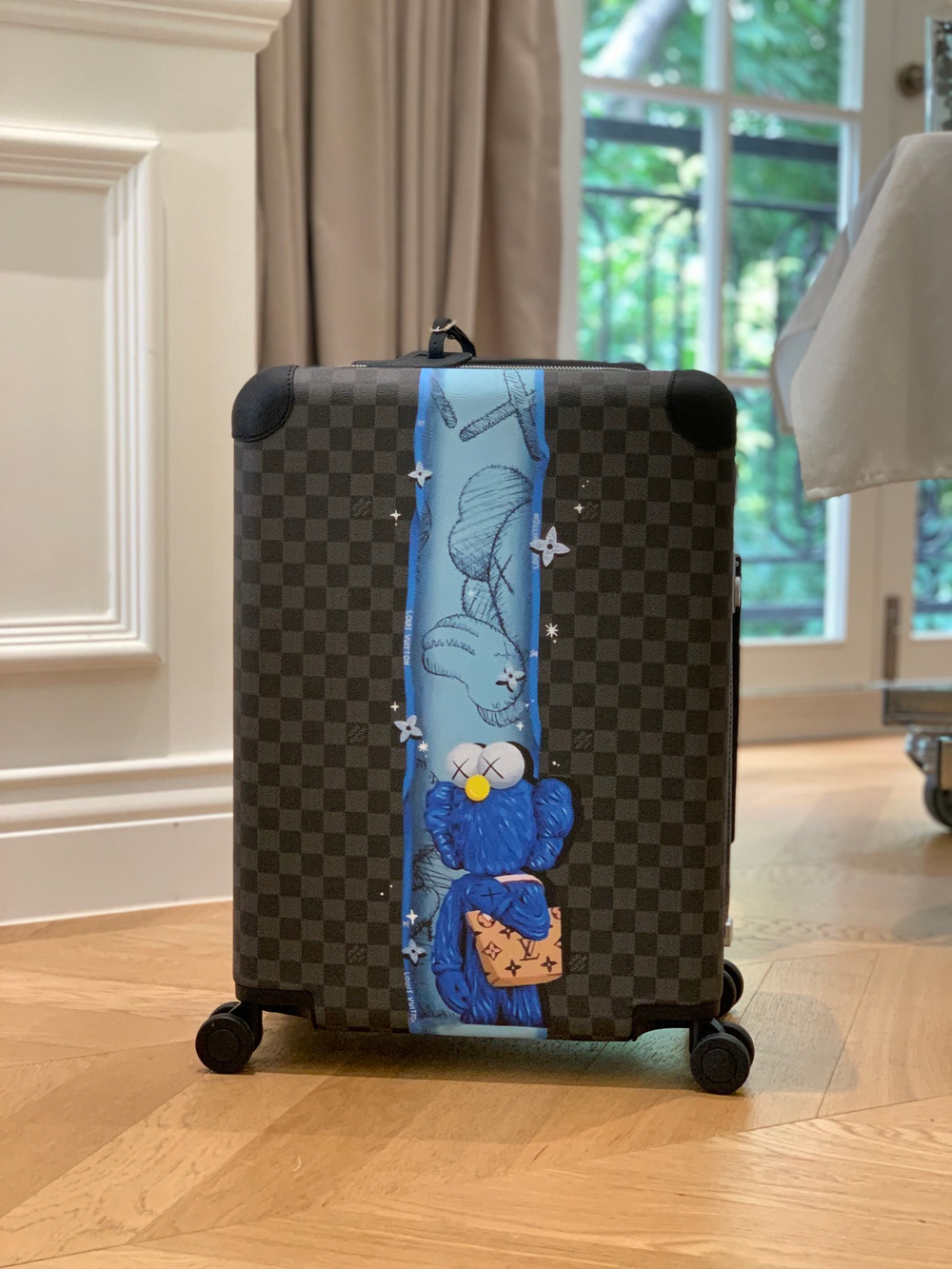 Louis Vuitton Horizon 55 Suitcase