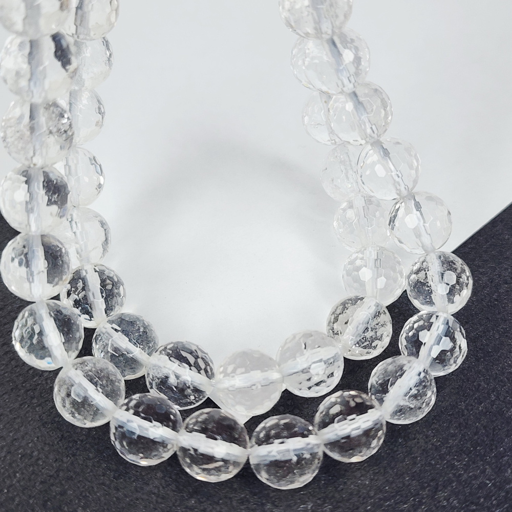 Горный хрусталь (бесцветный кварц), бусины мультиогранка, р-р 8мм, очень красивый экземпляр