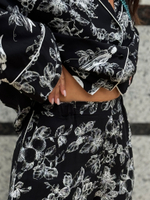 Костюм в пижамном стиле черный