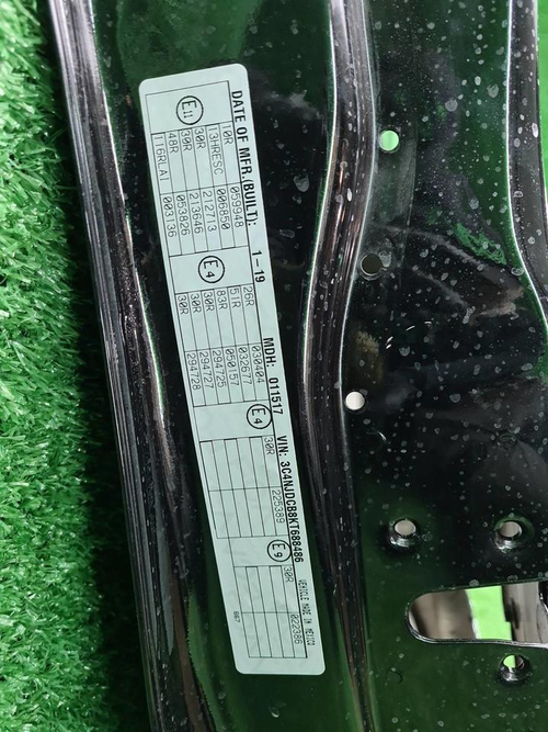 Дверь передняя левая Jeep Compas 2 (2017-н.в.)