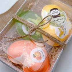 Набор бомбочек "Сердце апельсин XL, сердце банан XL + мыло лемонграсс"