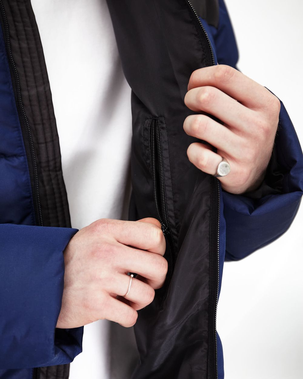 Купить Пуховик Anteater AW25 Downjacket Combo navy Пуховик Anteater AW25 Downjacket Combo navy