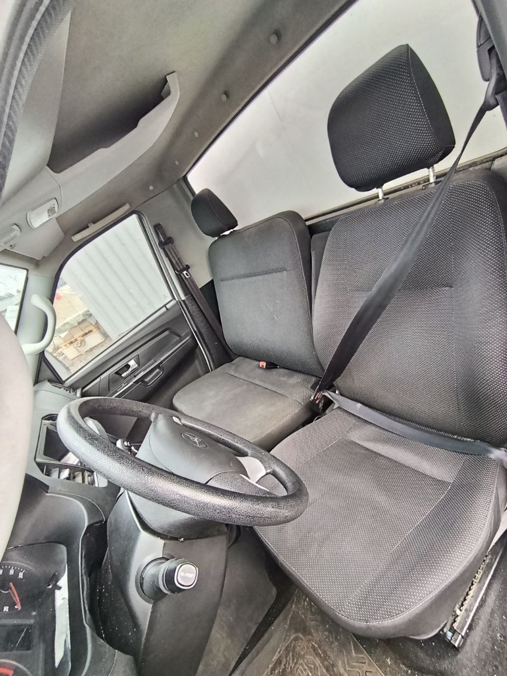 UAZ Profi 236031-02 (Изотермический, Бензин/Газ, 2,7 л, 150 л.с. МТ)