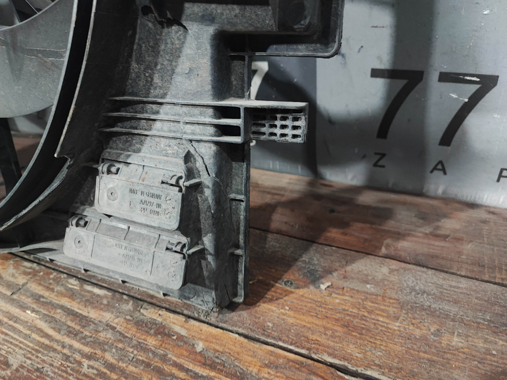 Вентилятор радиатора Volvo XC90 2 14-нв Б/У Оригинал 31439756