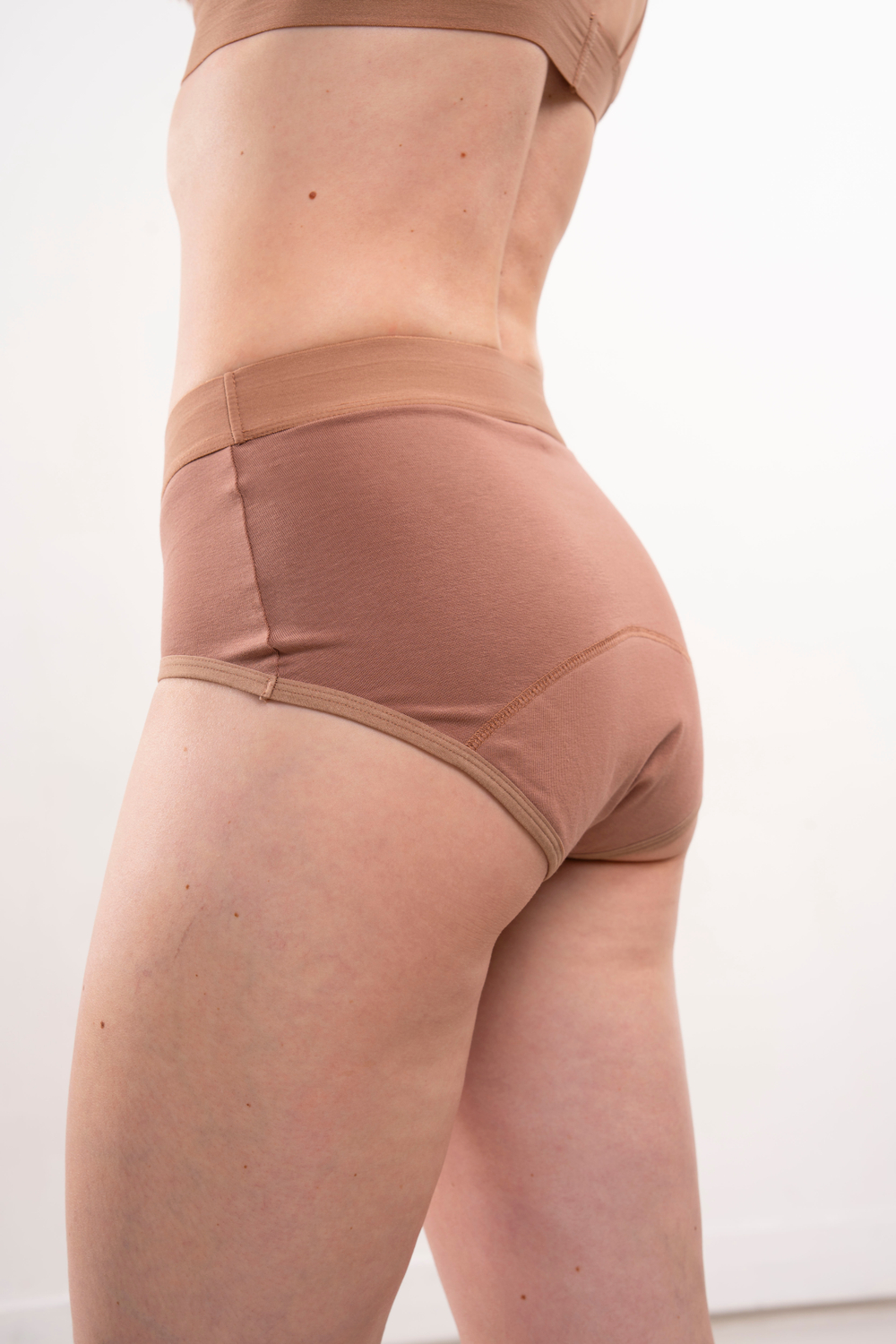 Впитывающие трусы-шорты Light с широкой резинкой