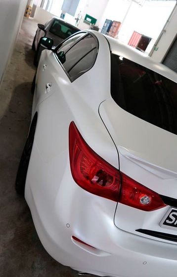 Пленка перламутровая белая матовая Ceramic White Carbins