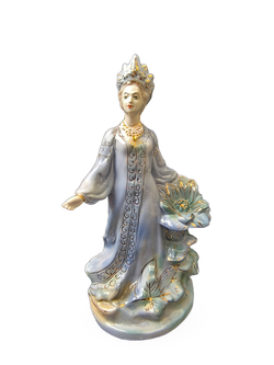 Фарфоровая статуэтка "Хозяйка медной горы" Гжель