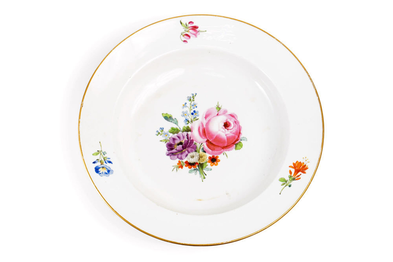 Глубокая тарелка с изображением цветов Meissen