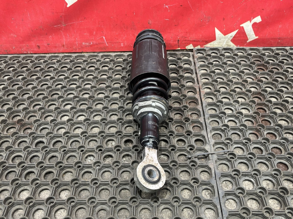 Амортизатор кабины передний 2021г