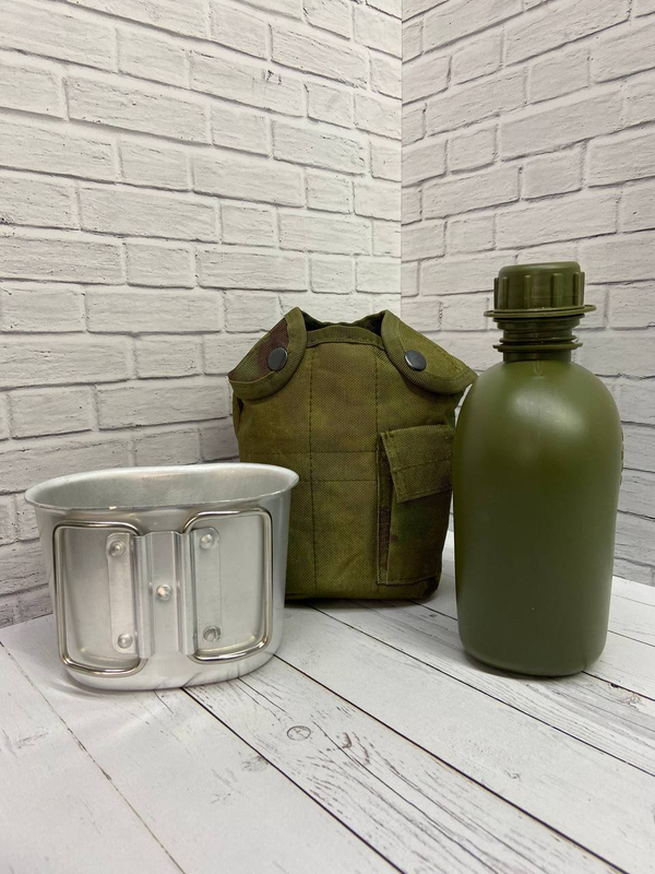 Армейская фляга с котелком / мох