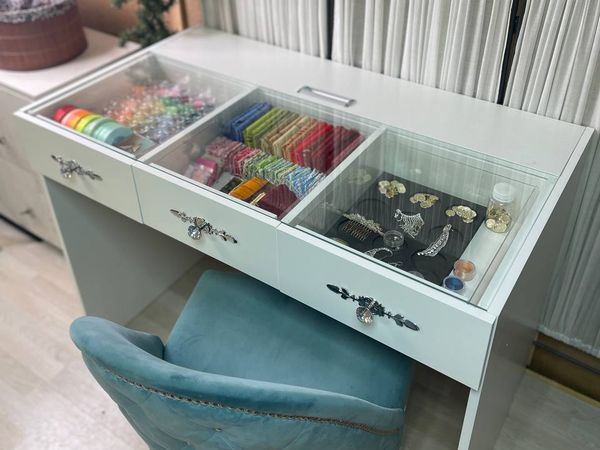 Стол со стеклом