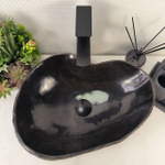 Раковина из речного камня RS-65081 44*34*15 0861