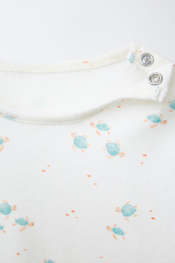 ZARA ЛОНГСЛИВ С ПРИНТОМ «ЧЕРЕПАХИ», БЕЛЫЙ