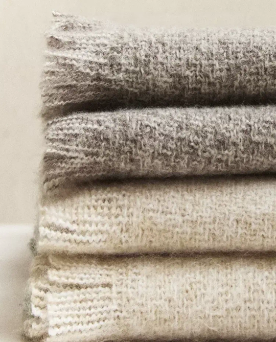 ZARA HOME ПЛЕД С БАХРОМОЙ, СЕРЫЙ
