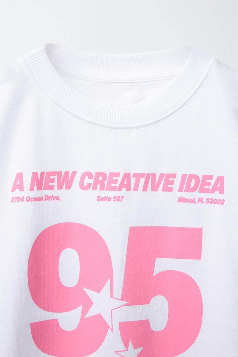 ZARA ФУТБОЛКА С ТЕКСТОВЫМ ПРИНТОМ, БЕЛЫЙ