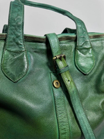 Женская премиальная изумрудно-зеленая сумка из натуральной кожи "Венеция"
