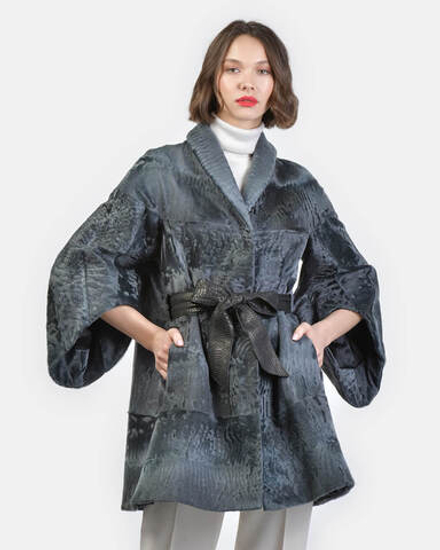 Шуба из меха каракуля