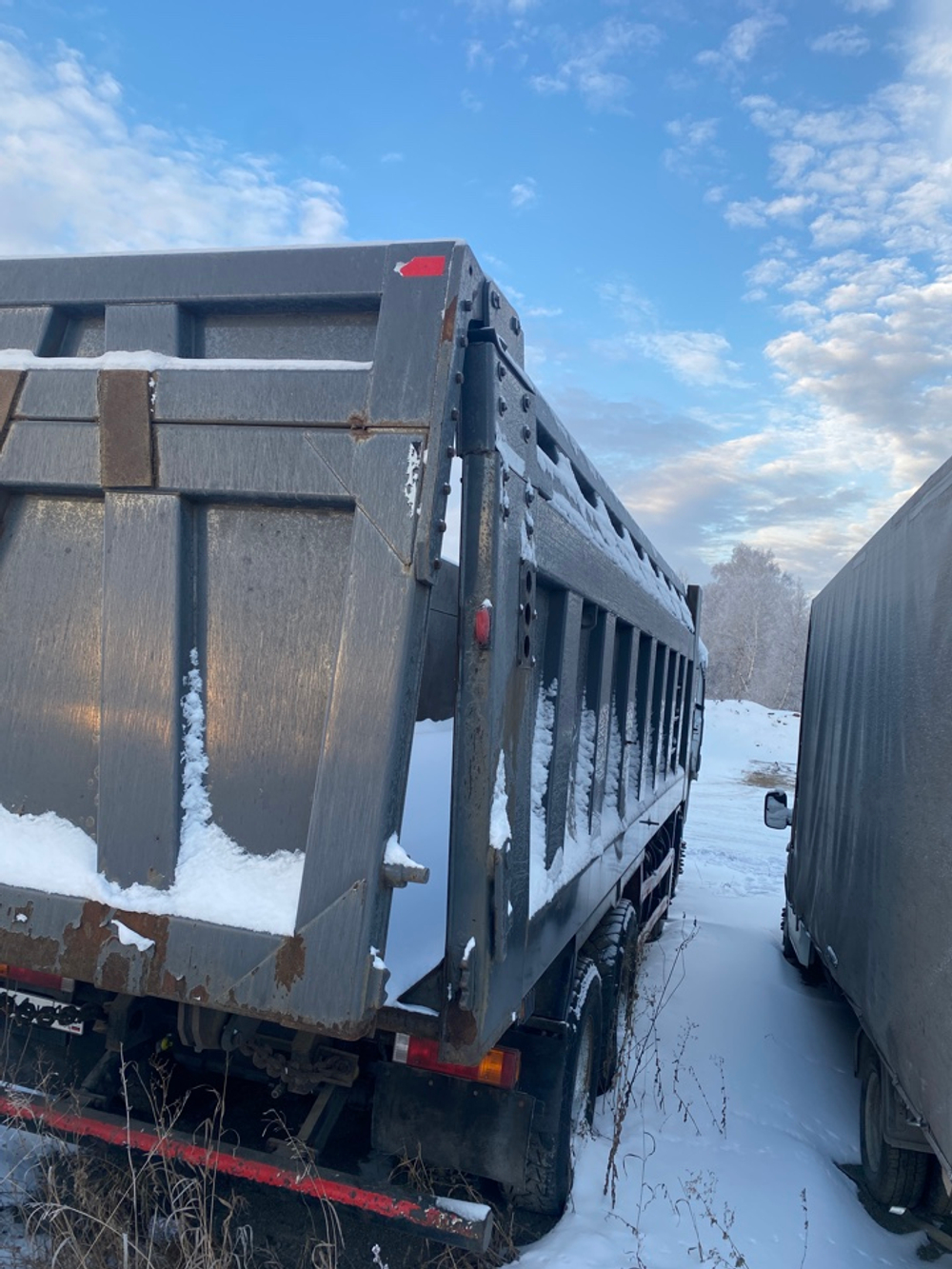 Shacman (Shaanxi) SX* 8x4 Самосвал SX33186V366 (Дизельный, 11,6 л, 423 л.с., МТ)