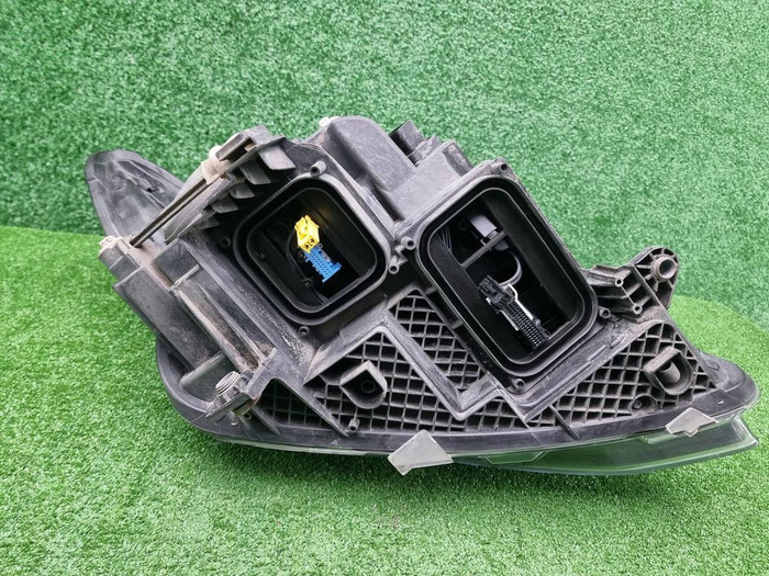 Фара левая Mercedes V w447 (2014-н.в.) LED