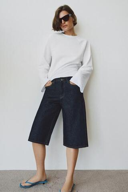 ZARA ДЖИНСОВЫЕ ШОРТЫ БЕРМУДЫ СО СРЕДНЕЙ ПОСАДКОЙ — ZW COLLECTION, СИНИЙ
