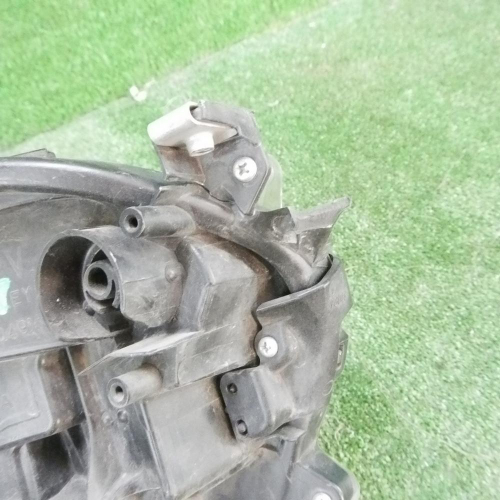 Фара левая Toyota Rav 4 CA40 (2015-2019) LED
