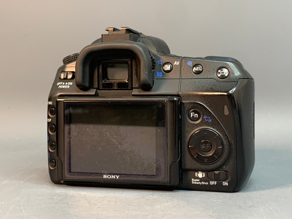 Sony A300 Kit DT 18-55mm 3.5-5.6 SAM