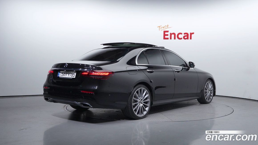 Mercedes-Benz E-Class W213 E350 4MATIC AMG Line (05.2022)