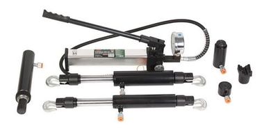 Набор гидравлического оборудования:насос с монометром10т,цилиндры:4,5,10т прямого и 5,10т обратного действия в кейсе RockForce##Rock FORCE RF-0200-2