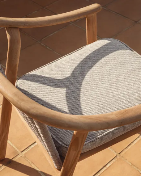Уличный стул Elunda из тикового дерева и бежевой веревки
