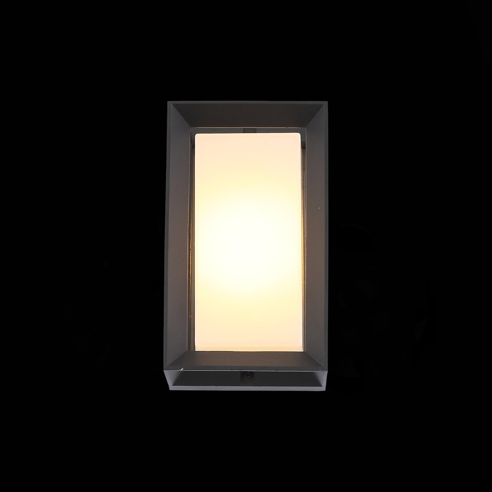 SL077.411.01 Светильник уличный настенный ST-Luce Черный/Белый LED 1*6W 3000K CUBISTA