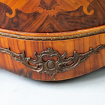 Элегантный комод в Дворцовом стиле