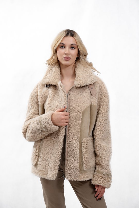 Женская куртка "Бомбер" из натуральной овчины, бежевый