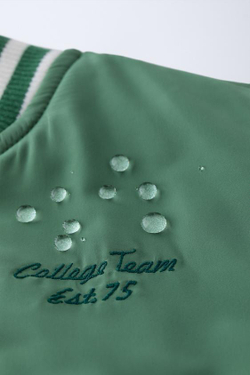 ZARA БОМБЕР С ВЫШИТОЙ НАДПИСЬЮ, ЗЕЛЕНЫЙ