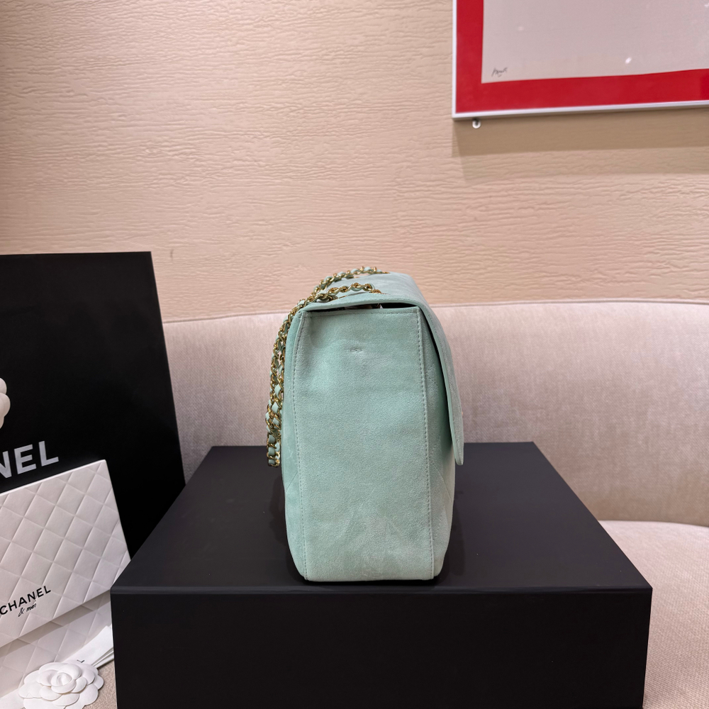 Chanel Maxi Flapbag 38 cm