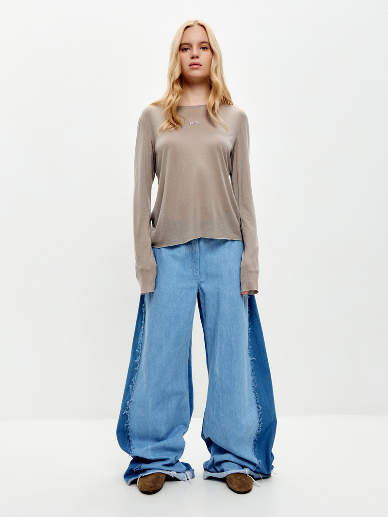 Лонгслив из тонкого трикотажа таут