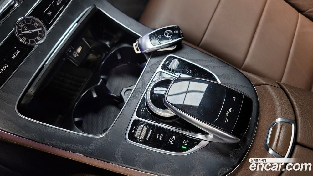 Mercedes-Benz E-Class W213 E250 Avangarde (08.2020)