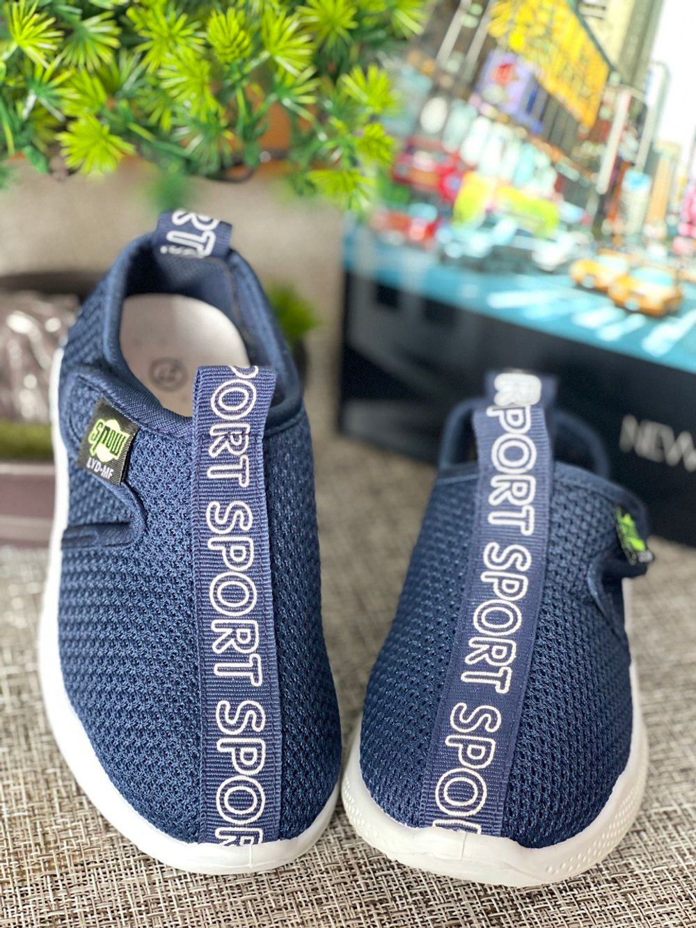 Слипоны на липучке